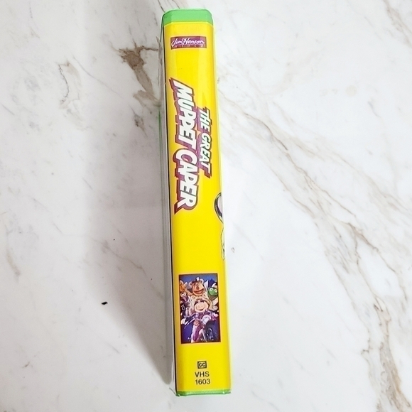 VINTAGE The Great Muppet Caper Jim Henson Productions 1993 VHS Tape Movie - Picture 3 of 7